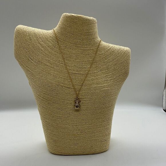 🔅✨Pineapple 🍍 Pendant Gold Tone Necklace🔅✨ - Picture 1 of 11